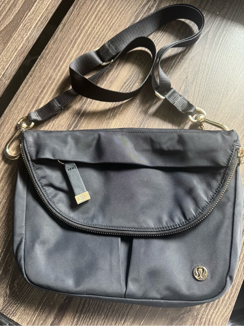 Lululemon 5L All Night Festival Bag. Gold Tone Hardware